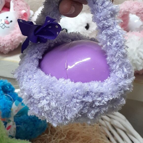 Hand crocheted Fuzzy mini Easter baskets, bunnies (pick 2) - Picture 11 of 11